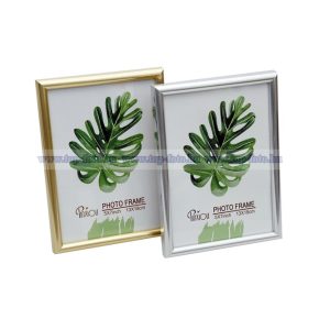   Fém hatású festett műanyag képkeret ezüst, arany színben 21x30 cm