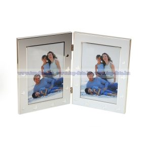   Matt ezüst fém dupla képkeret pillangós króm díszítéssel 10x15 cm/2 db