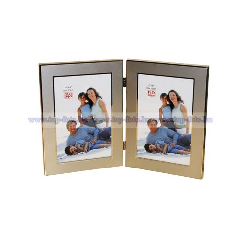 Matt ezüst fém dupla képkeret króm díszítéssel 10x15 cm 