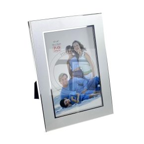   Bilderrahmen aus matt-silbernem Metall mit Chromverzierungen, 10 x 15 cm