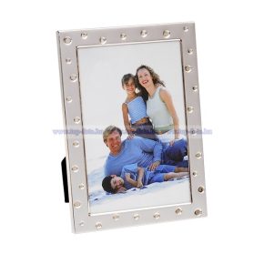 Matt ezüst fém képkeret króm díszítéssel 10x15 cm