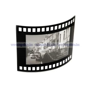 Fekvő hajlított üveg képkeret 10x15 cm  "film"