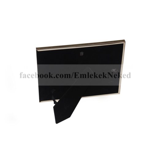 Fém képkeret paszpartuval 20,5x25,5 cm