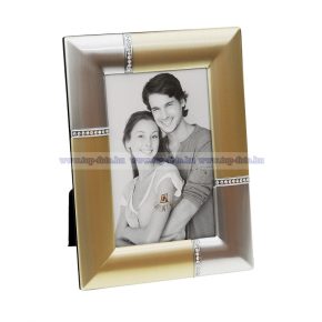   Fém festett képkeret strasszkő berakással méret 13x18 cm