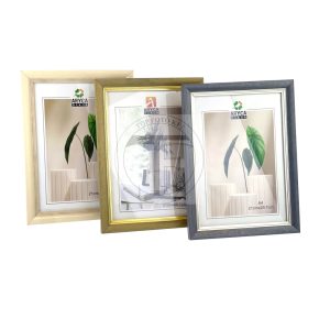 Bilderrahmen aus Kunststoff in Holzoptik, 10x15 cm