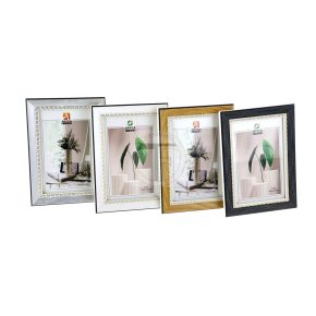 Bilderrahmen aus Kunststoff in Holzoptik, 10 x 15 cm